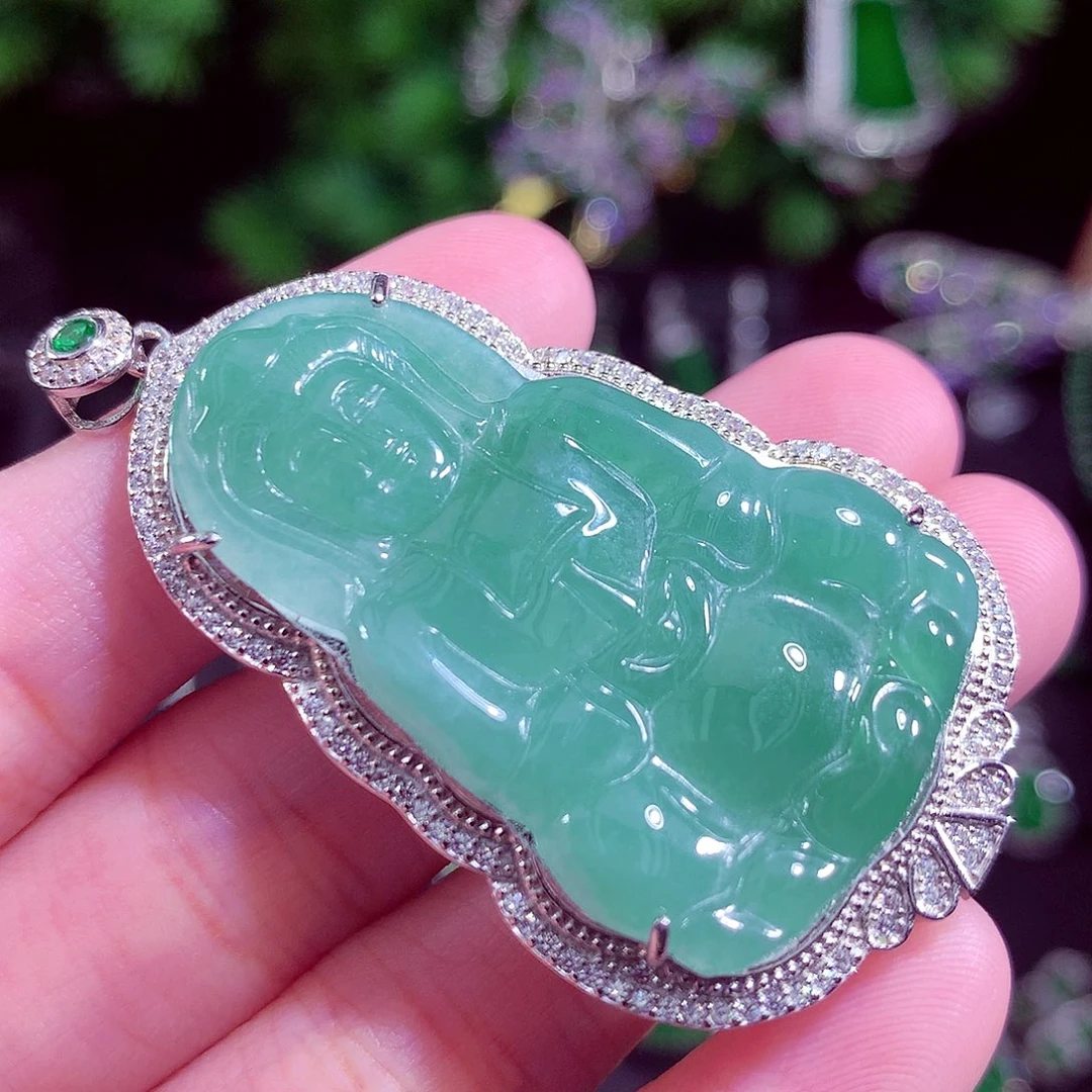 颈饰未镶嵌翡翠天然