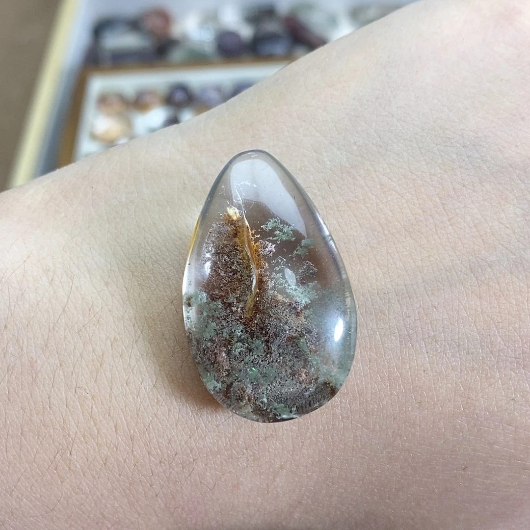 颈饰未镶嵌水晶M****?水晶
