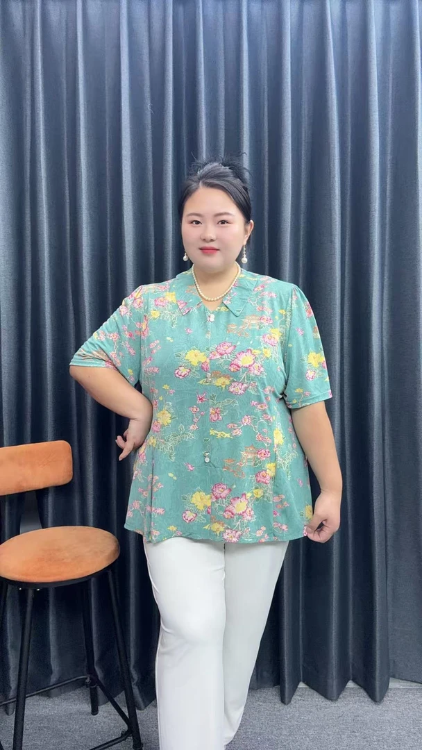 90-230斤特大码加肥加大中老年洋气减龄胖妈妈夏季显瘦遮肉短袖女