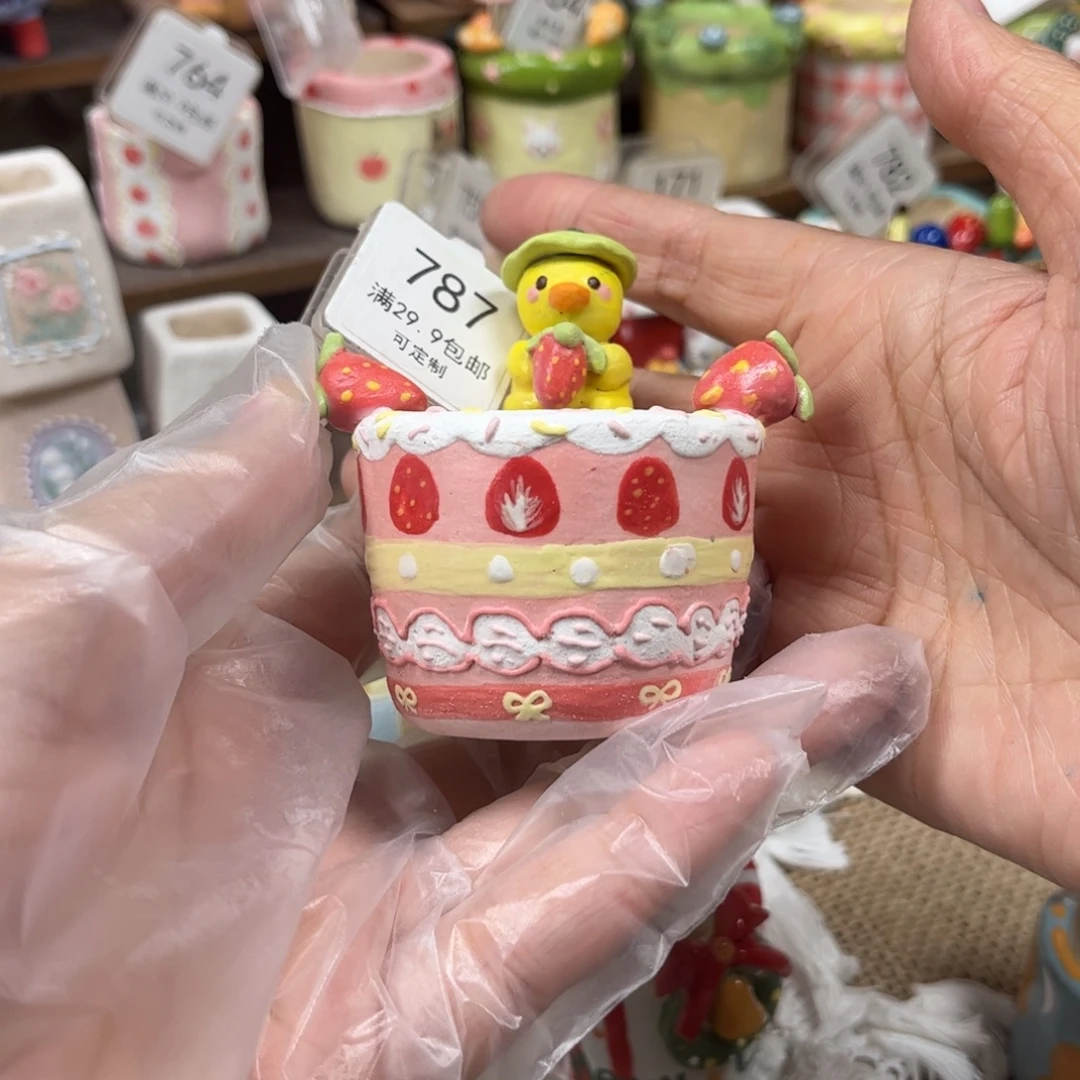 787鸭子蛋糕花盆手绘