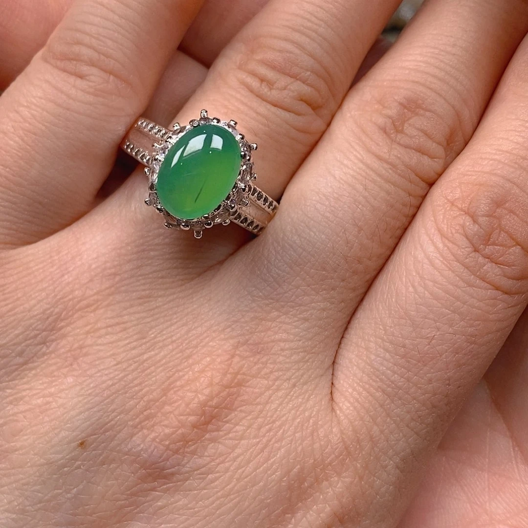 翡翠戒指未镶嵌翡翠蛋面