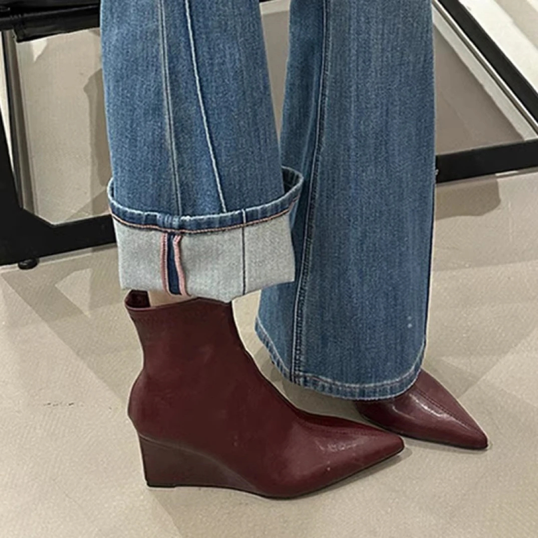 尖头短靴女新款靴子2025秋冬季新款欧美女靴高跟短筒靴坡跟瘦瘦靴