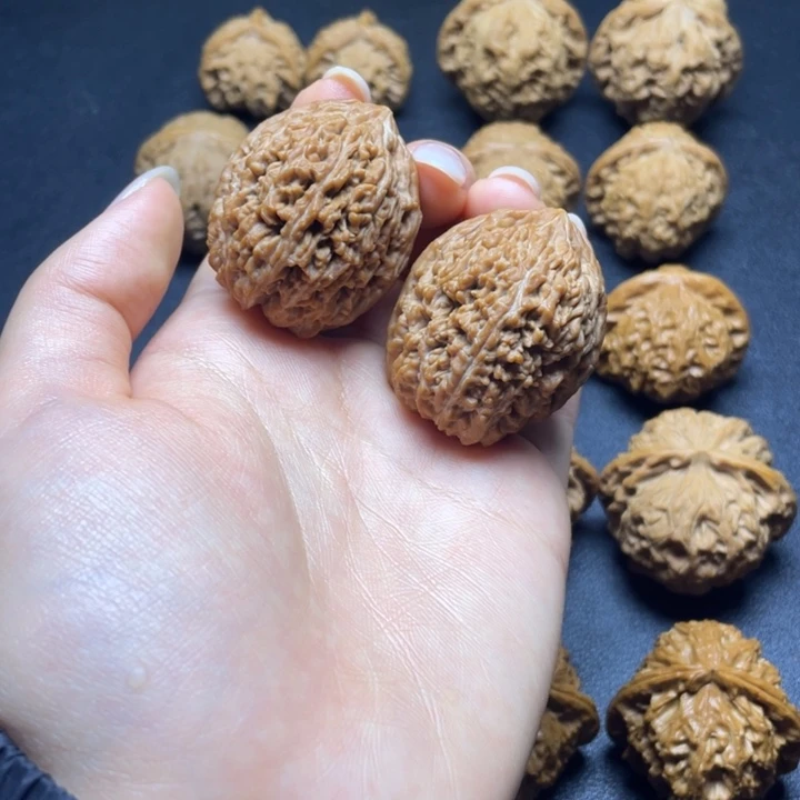 文玩核桃吊坠34+大蒜头