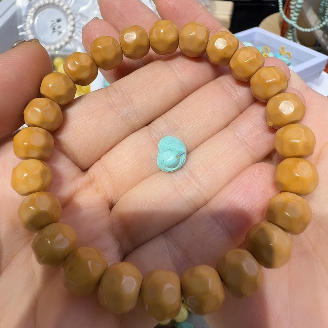 有****手串猴头核桃猴头