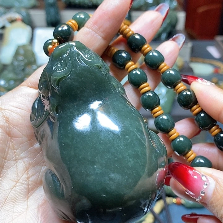 和田玉挂件未镶嵌