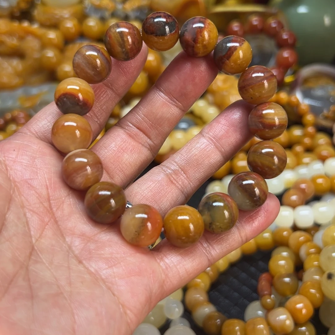 石英质玉未镶嵌颈饰