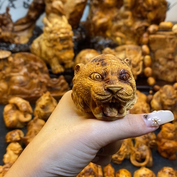 柏木老虎手把件手把件