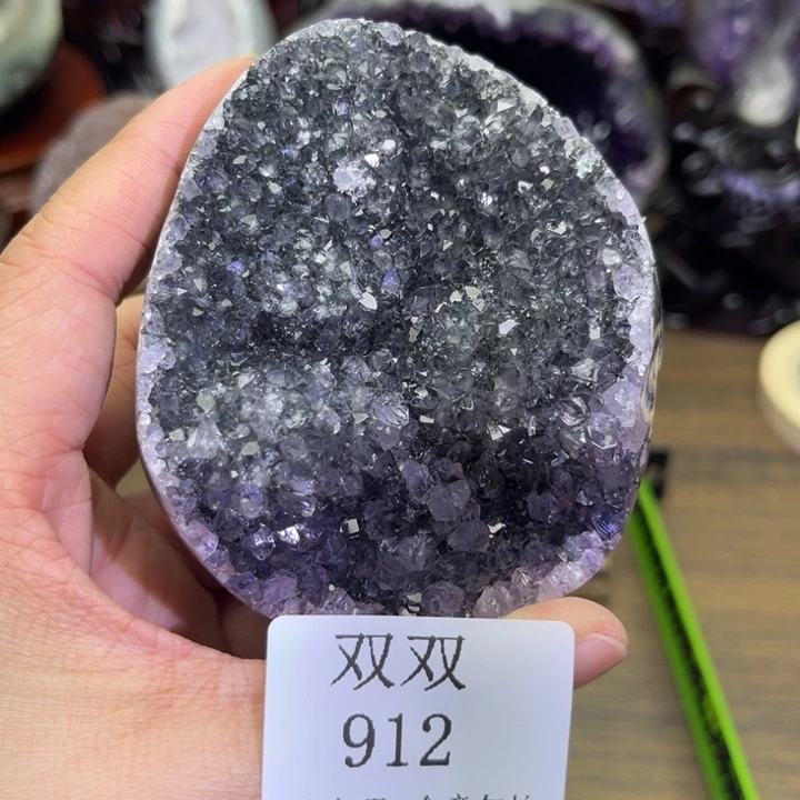 未镶嵌水晶大型摆件（非配饰）