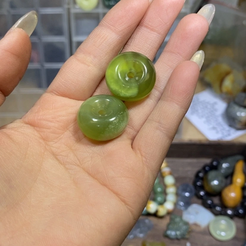 【闪购商品】蛇纹石玉颈饰未镶嵌98