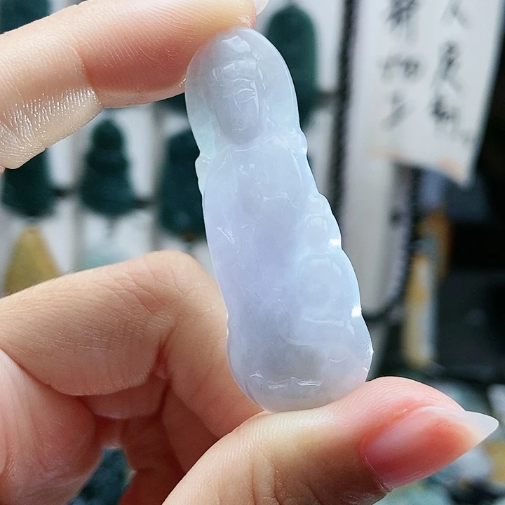 颈饰足铂镶嵌翡翠翡翠
