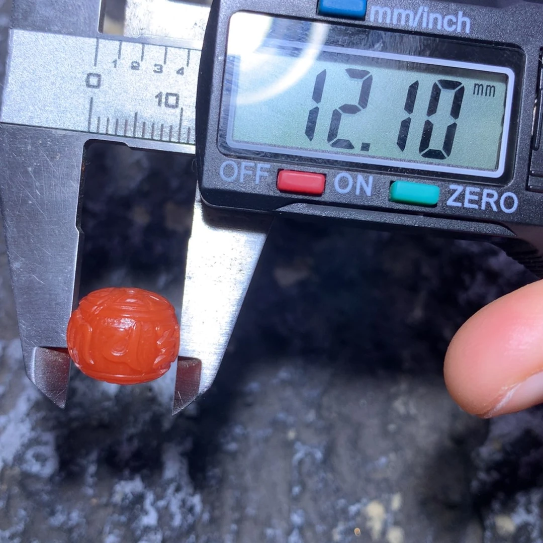 南红玛瑙未镶嵌保山满肉六字箴言12×10.2微微微沙带