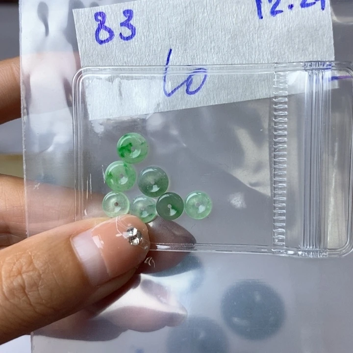 海***寓定制翡翠未镶嵌不退