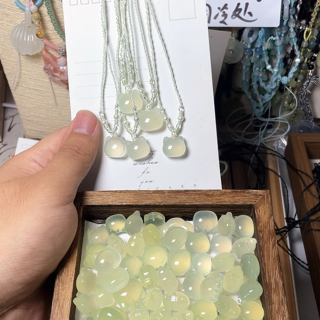 蛇纹石玉合金颈饰