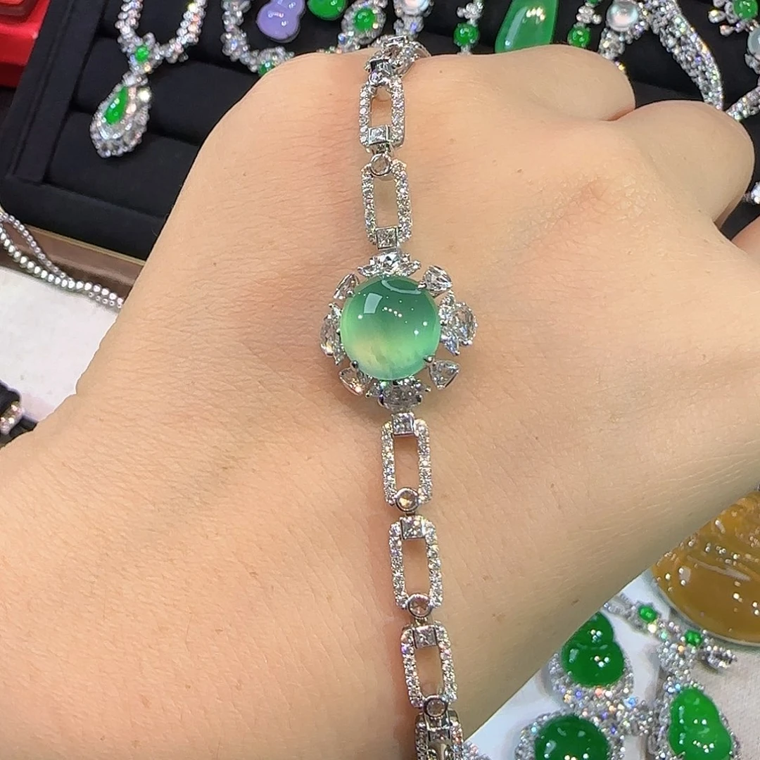 翡翠18K金镶嵌戒指