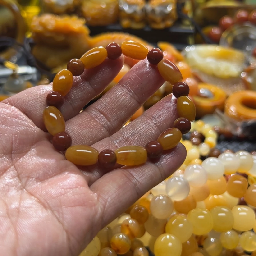 石英质玉未镶嵌颈饰