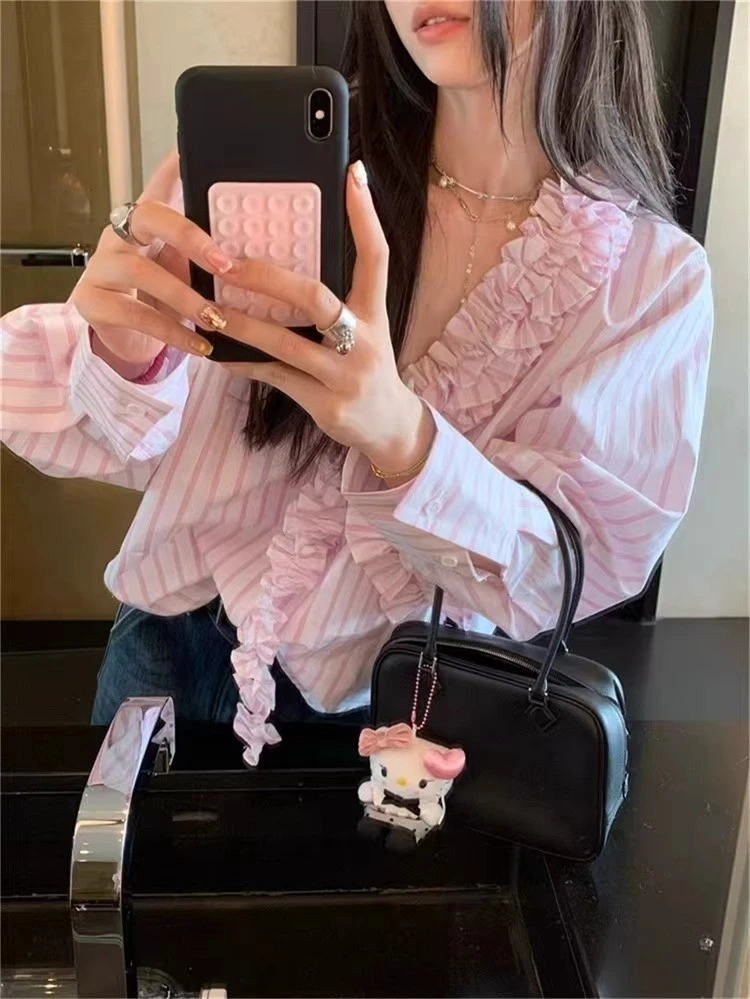 【清货】甜美风粉色条纹衬衫设计感木耳边长袖宽松衬衣女装春季V领