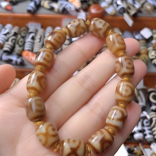 未镶嵌颈饰玛瑙/玉髓灵**龍