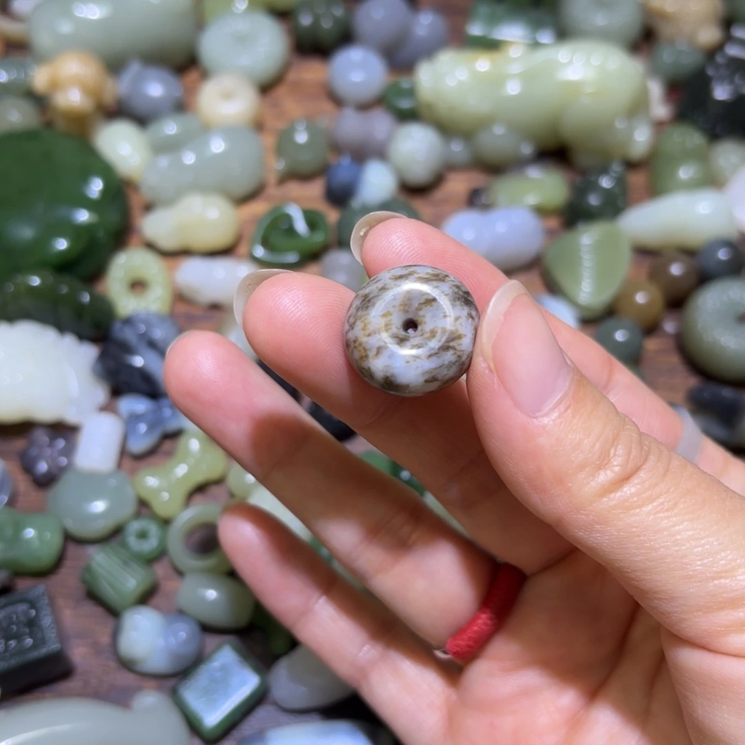 和田玉未镶嵌珠宝半成品