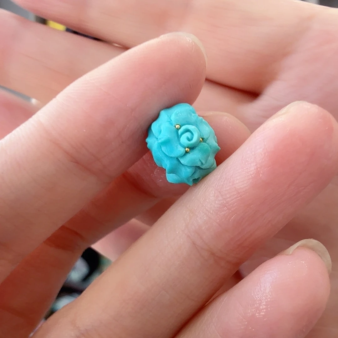 绿松石未镶嵌珠宝奇石