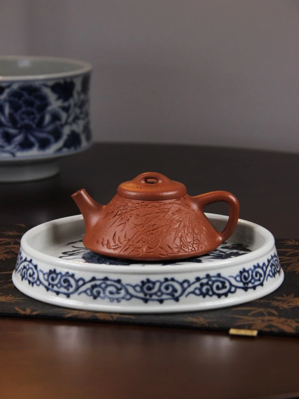 40目精挑宝山红降坡文瓢紫砂壶115cc全手工刻梅花兰花