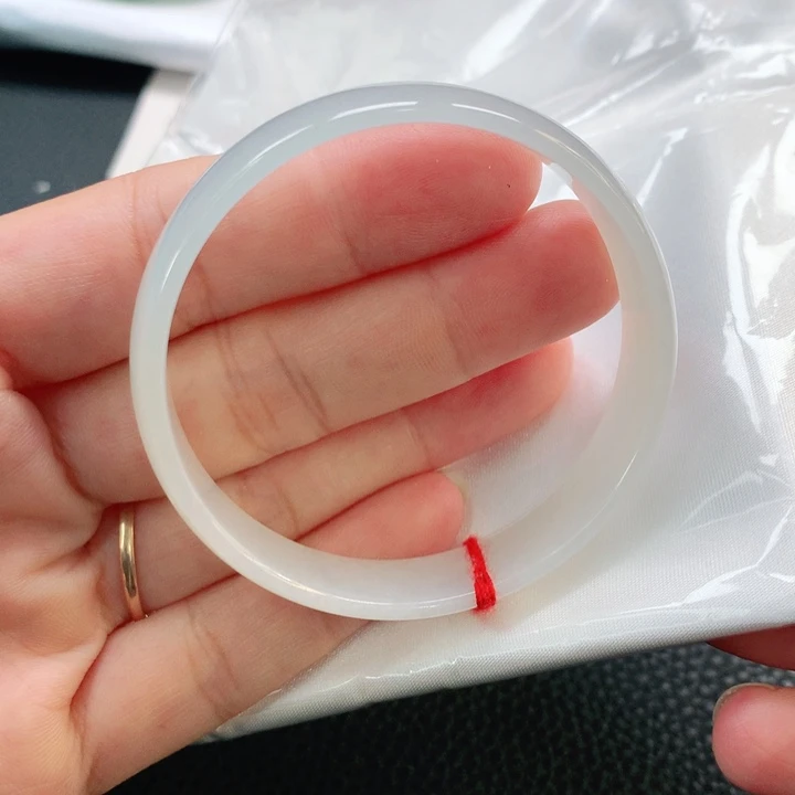 未镶嵌手镯翡翠52.6公主镯