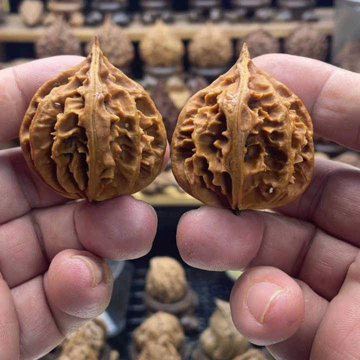 把件桃核东北塔尖11