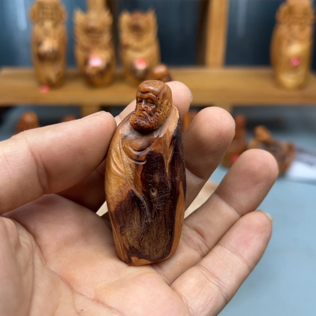 神***舞木崖柏木摆件手把件