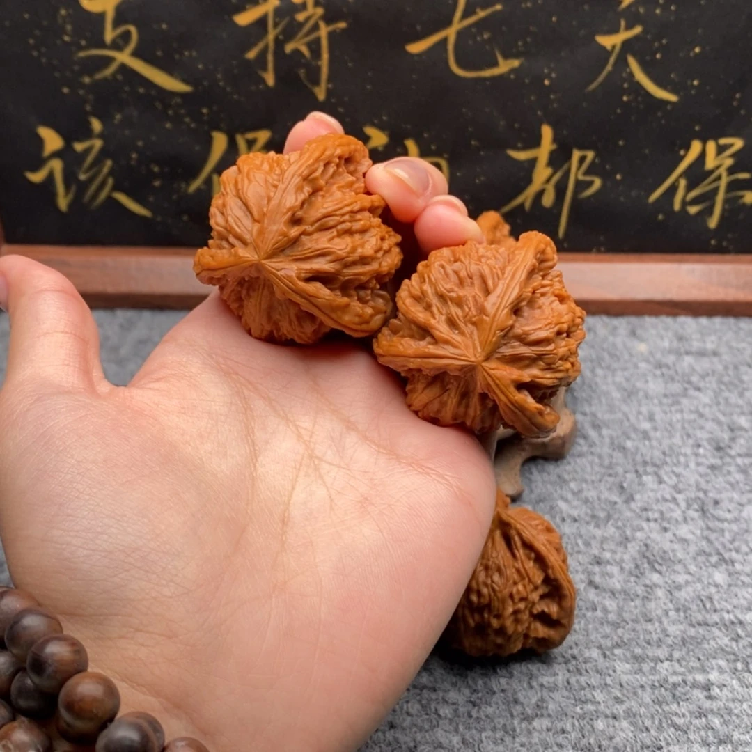 【闪购商品】吊坠文玩核桃H****y