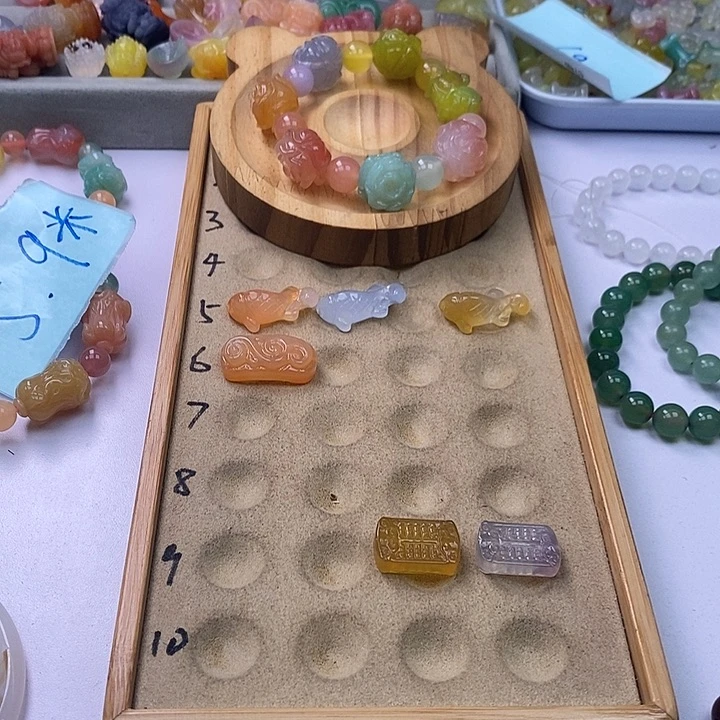 玛瑙/玉髓手串未镶嵌不***林