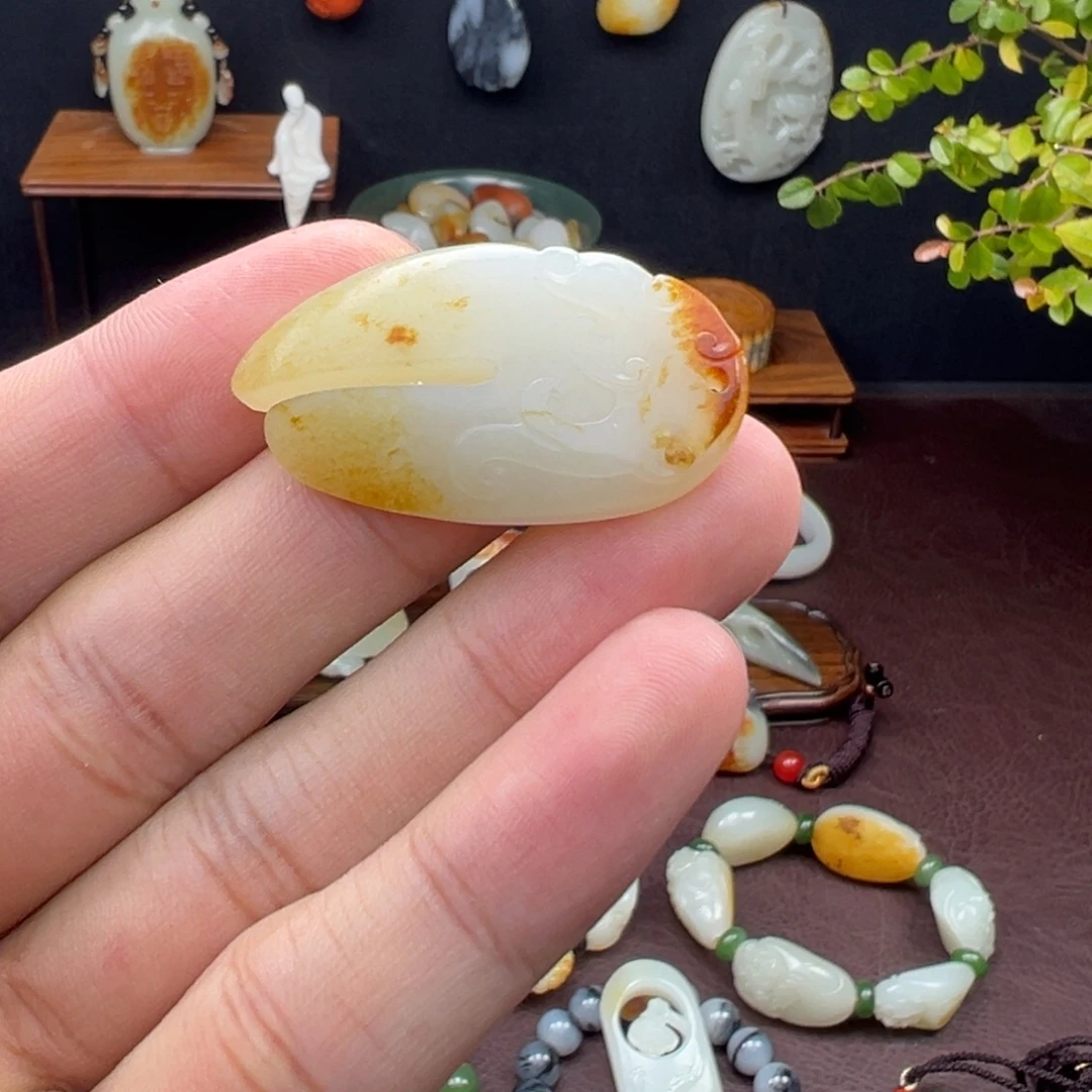 和田玉未镶嵌吊坠(不含链)和田玉龙腾万里