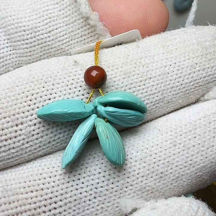 南红玛瑙未镶嵌珠宝奇石