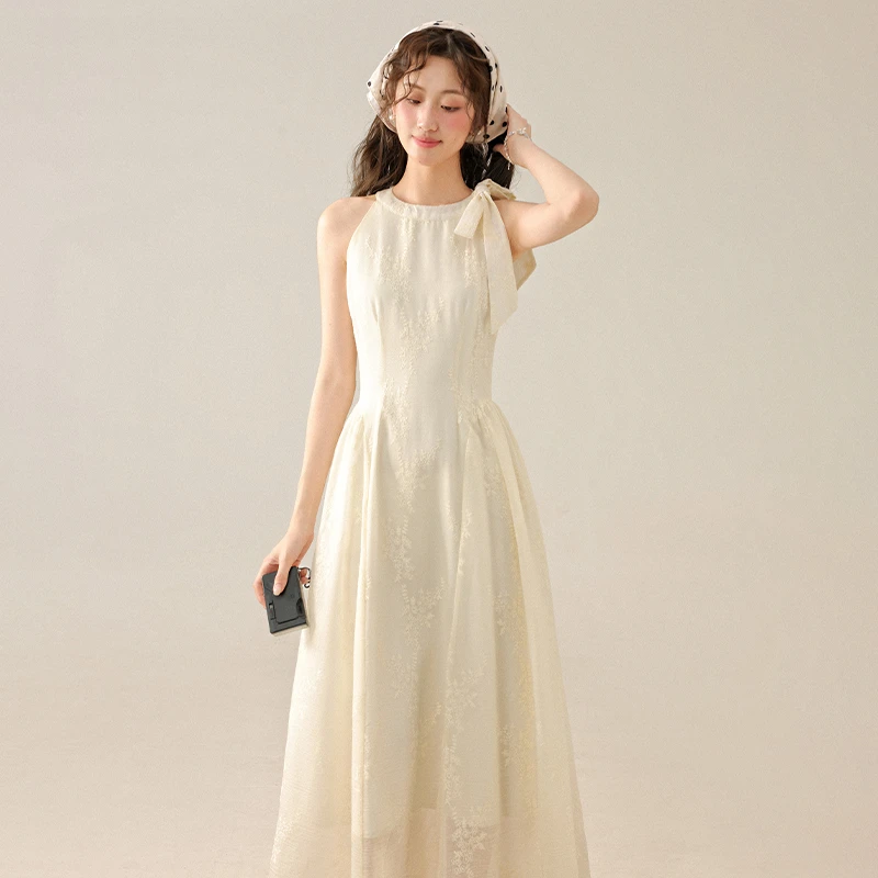 三寸藕【梨涡浅夏】法式高级感漂亮独特杏色提花挂脖连衣裙L251179