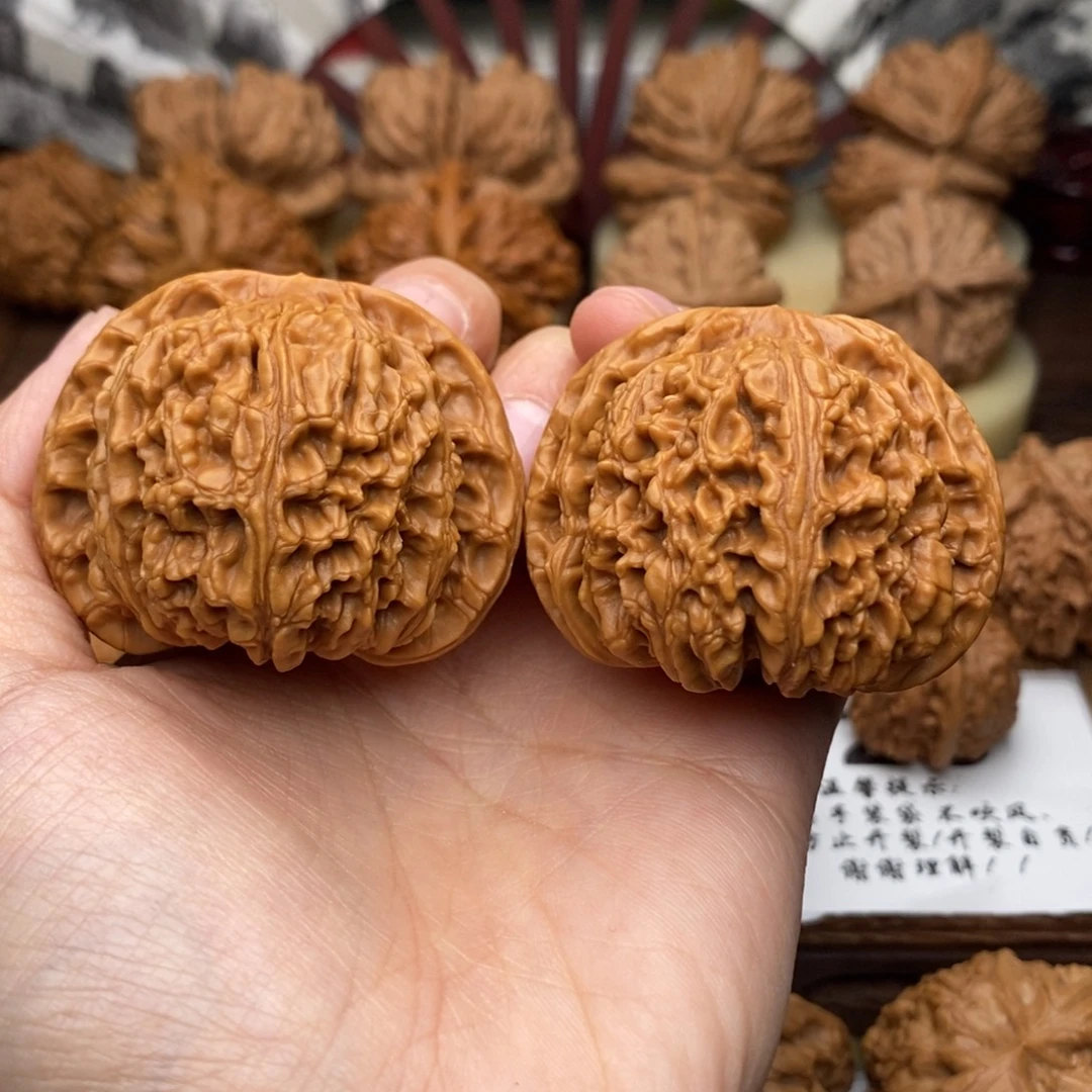 文玩核桃把件092号46.5南疆