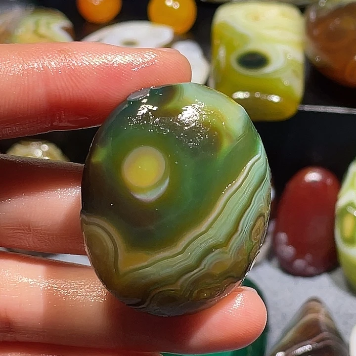 未镶嵌玛瑙/玉髓珠宝奇石