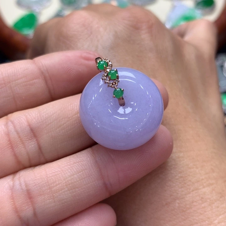 翡翠吊坠(不含链)18K金镶嵌