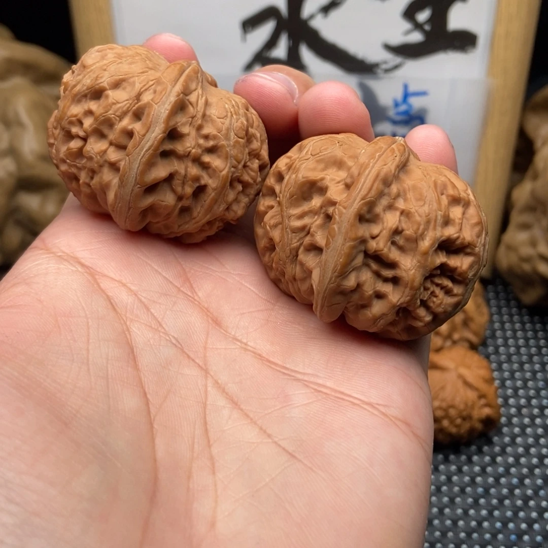 吊坠文玩核桃44元宝