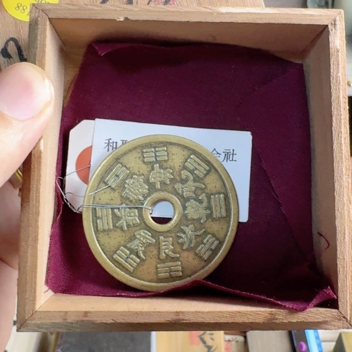 砖雕瓷器工艺品等摆件等