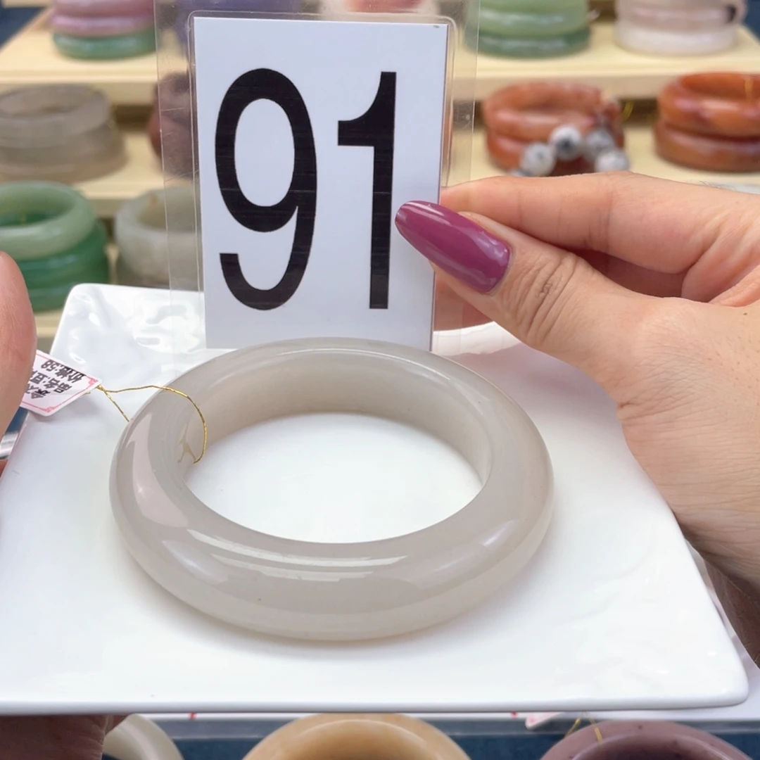 石英质玉未镶嵌手镯