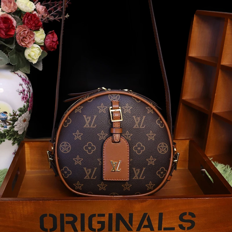 爆款大气时尚圆饼包包女式2025新款高级感轻奢小众小圆包斜挎小包