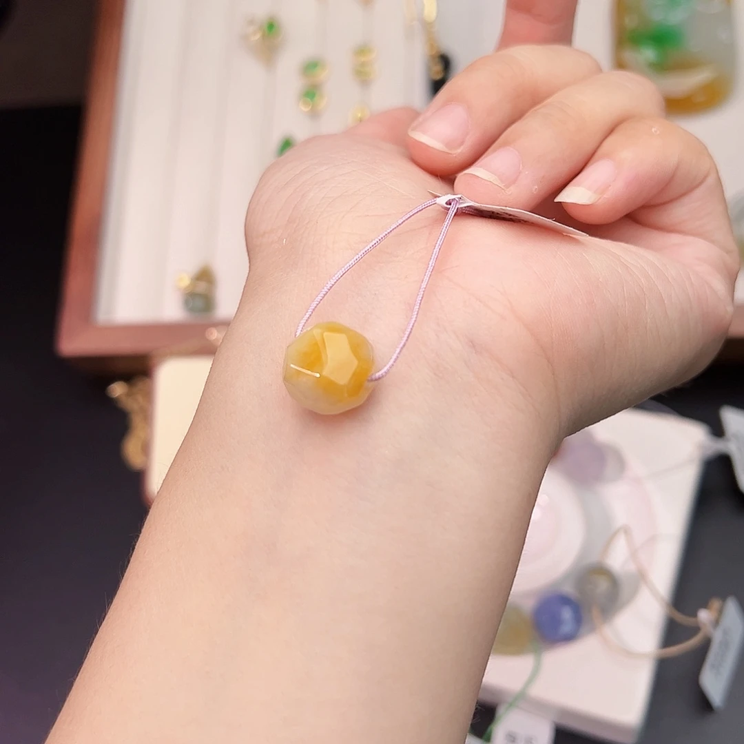 翡翠散珠黄翡拾光珠