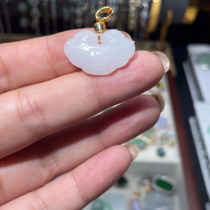 翡翠14K金镶嵌颈饰