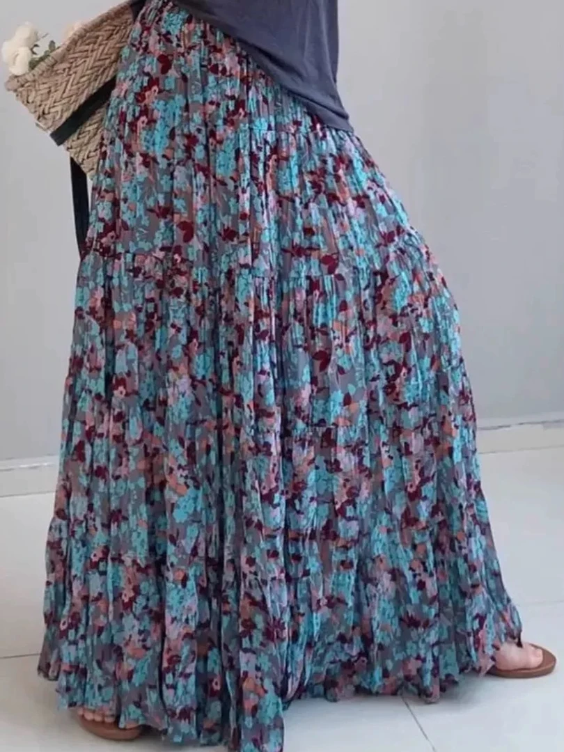 波西米亚风蓝色碎花半身裙女2025夏季复古雪纺超大摆褶皱显瘦长裙