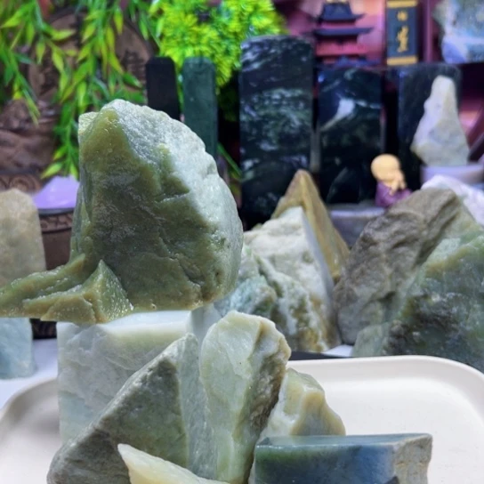 丹***哒和田玉（黄玉）未镶嵌挂件