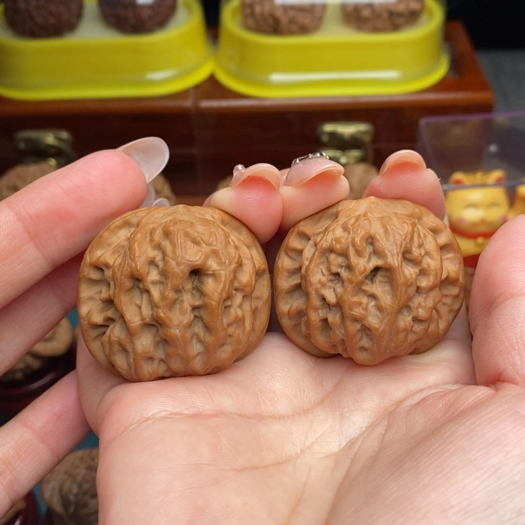 文玩核桃吊坠41沉水狮子