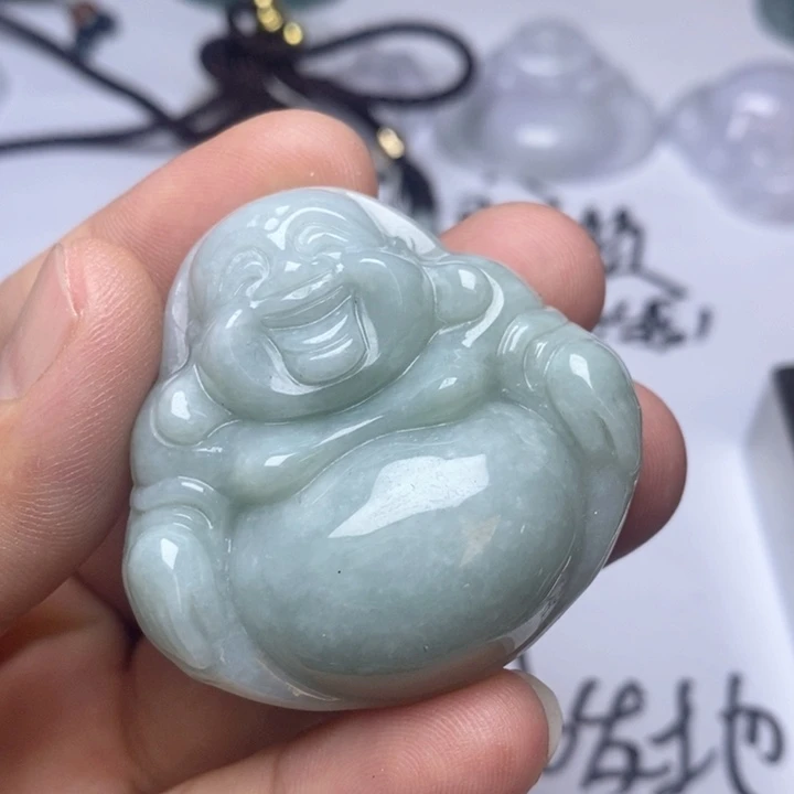 颈饰未镶嵌翡翠猪*宝翡翠