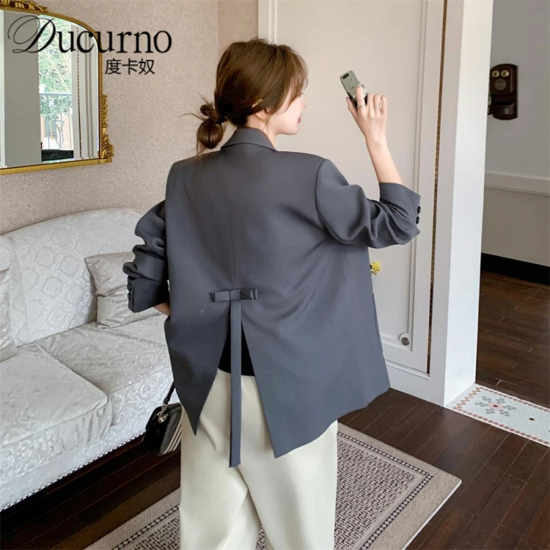休闲灰色西装外套女2025年秋季新款设计感小心机开叉蝴蝶结西服