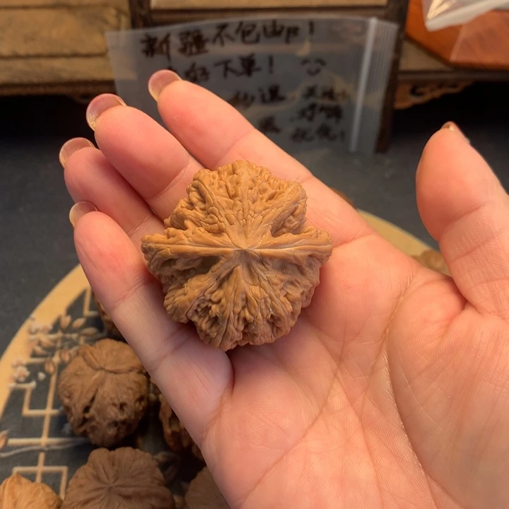****ᐝ把件文玩核桃核桃