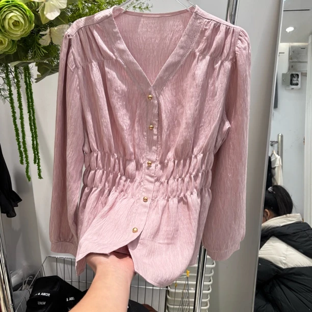 TU姐 春季大码通勤百搭V领衬衫显瘦遮肉经典设计感洋气气质上衣