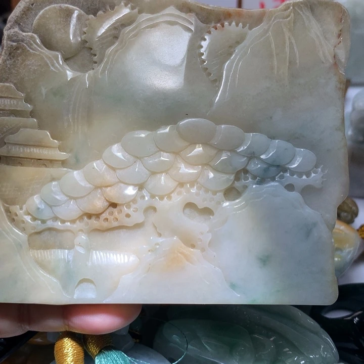 翡翠未镶嵌颈饰保真天然A货翡翠