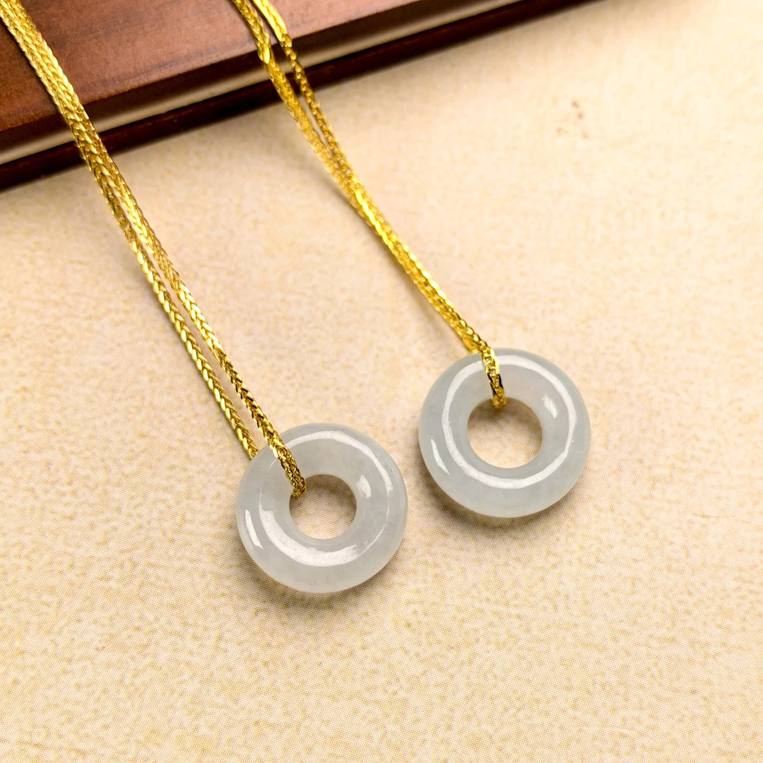 刘思懿天然A货精美百搭款缅甸翡翠甜甜圈吊坠多样性发1@333784